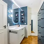 #19#2bedrooms#rivoli#chatelet#paris01 * باريس
